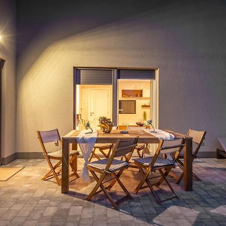 Tarari Luxury Apartment Baska  Bagian luar foto